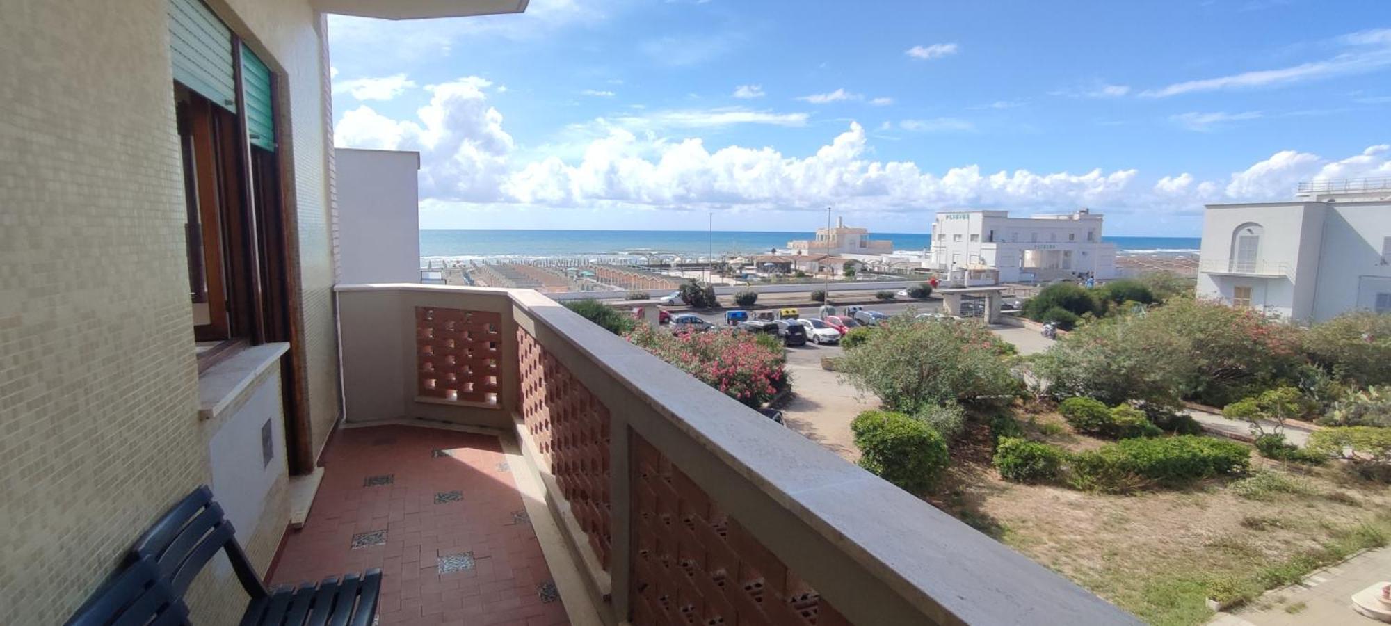 Ostia Loft Fronte Mare Apartamento Exterior foto